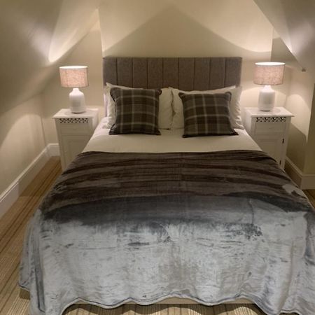 Greyhound Inn Wilton ويلتون المظهر الخارجي الصورة