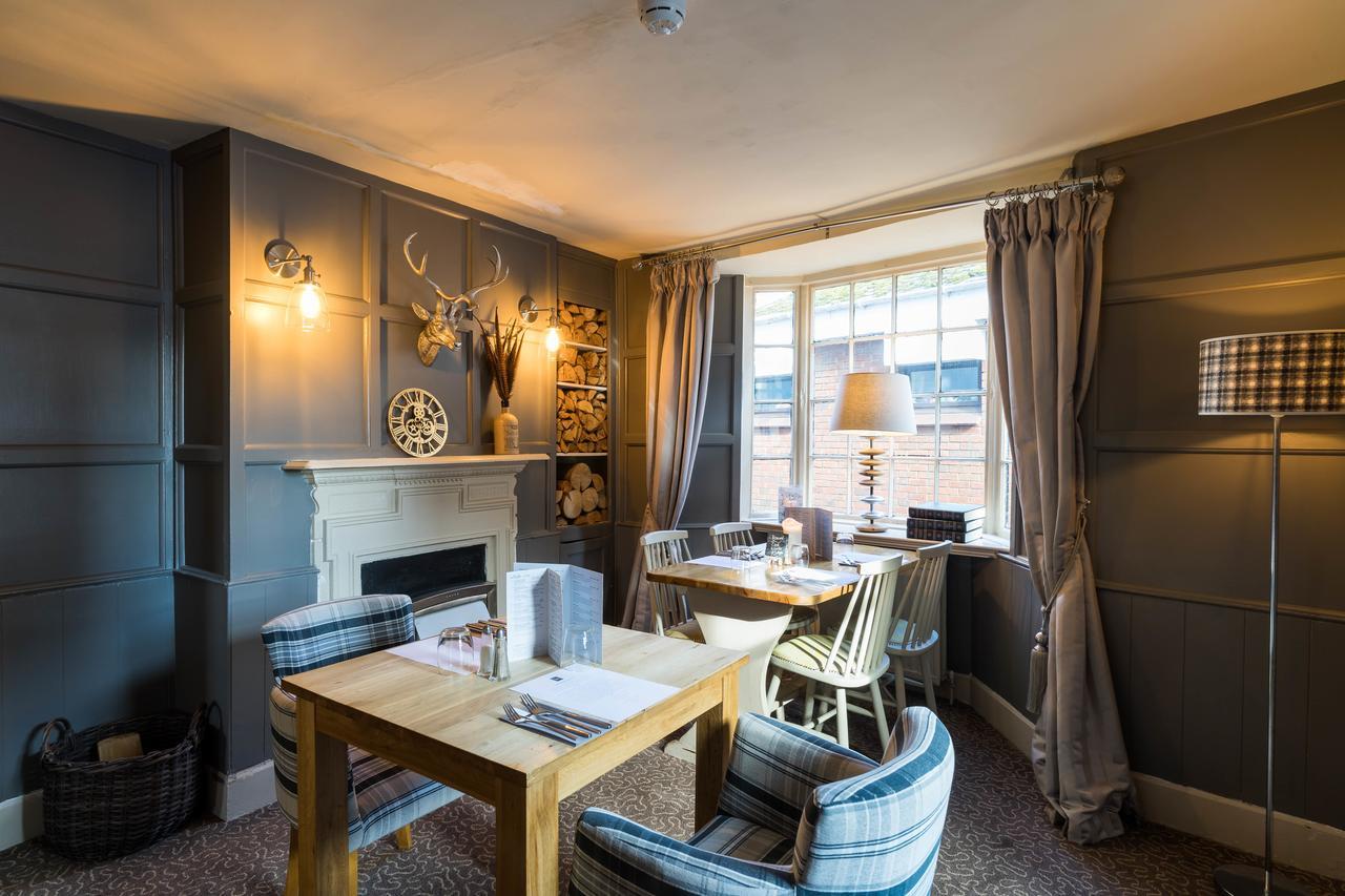 Greyhound Inn Wilton ويلتون المظهر الخارجي الصورة